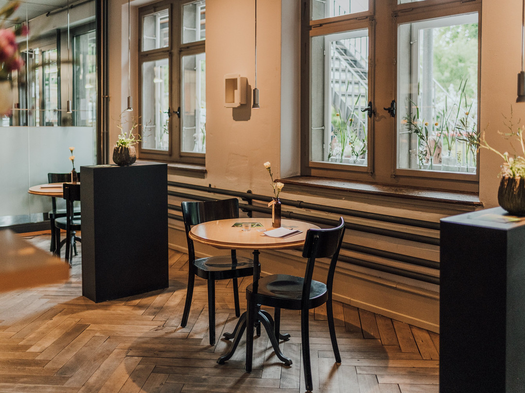 Bistro Cartonage