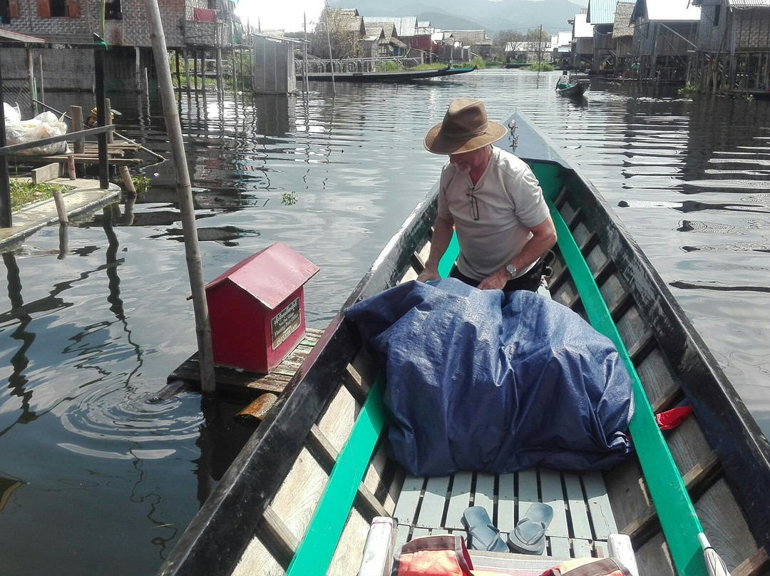Inle Canoe Lady-Nampan必去景点