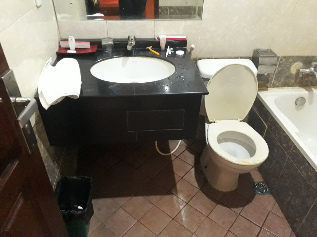 安塔芮丝酒店主图