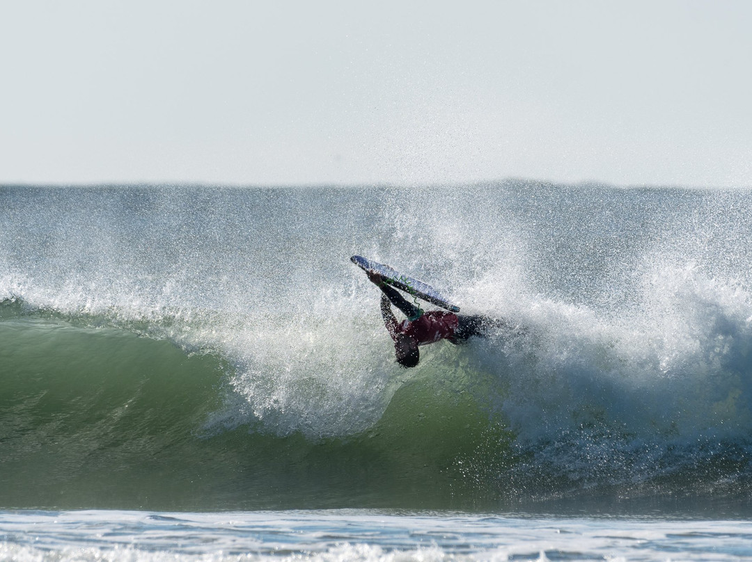 Surf Clube Viana-维亚纳堡必去景点