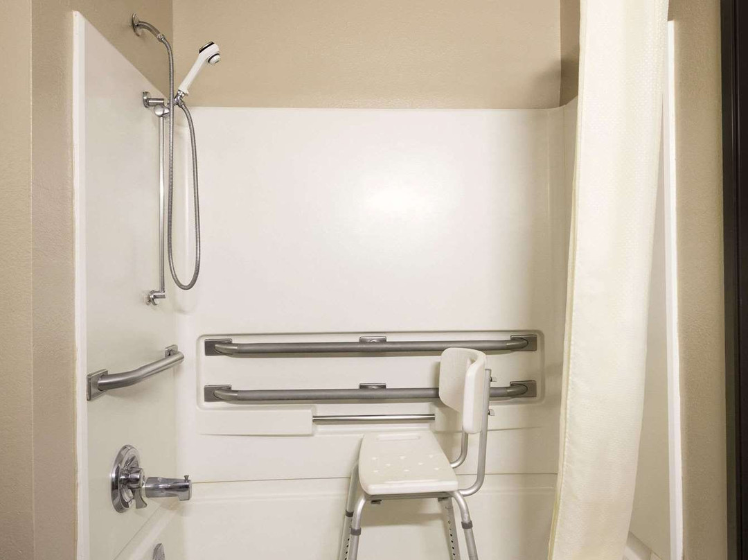 Super 8 by Wyndham Mayfield主图