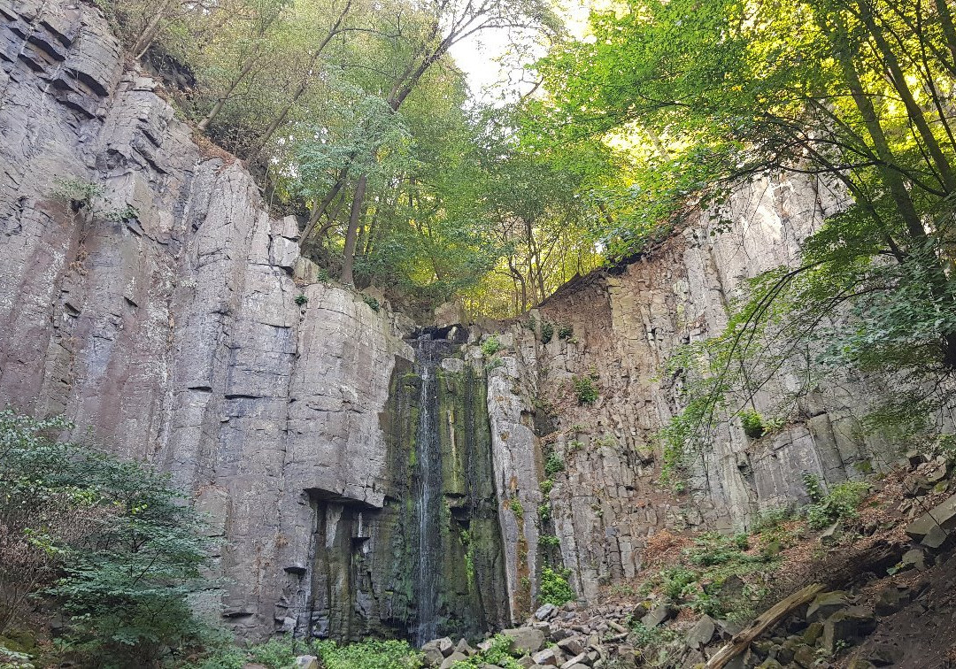 拉贝河畔乌斯季旅游景点-Vanov Waterfalls