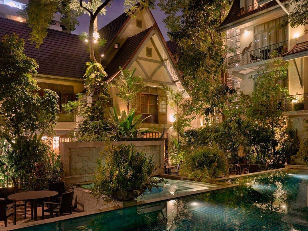 奥里亚索维利亚酒店主图