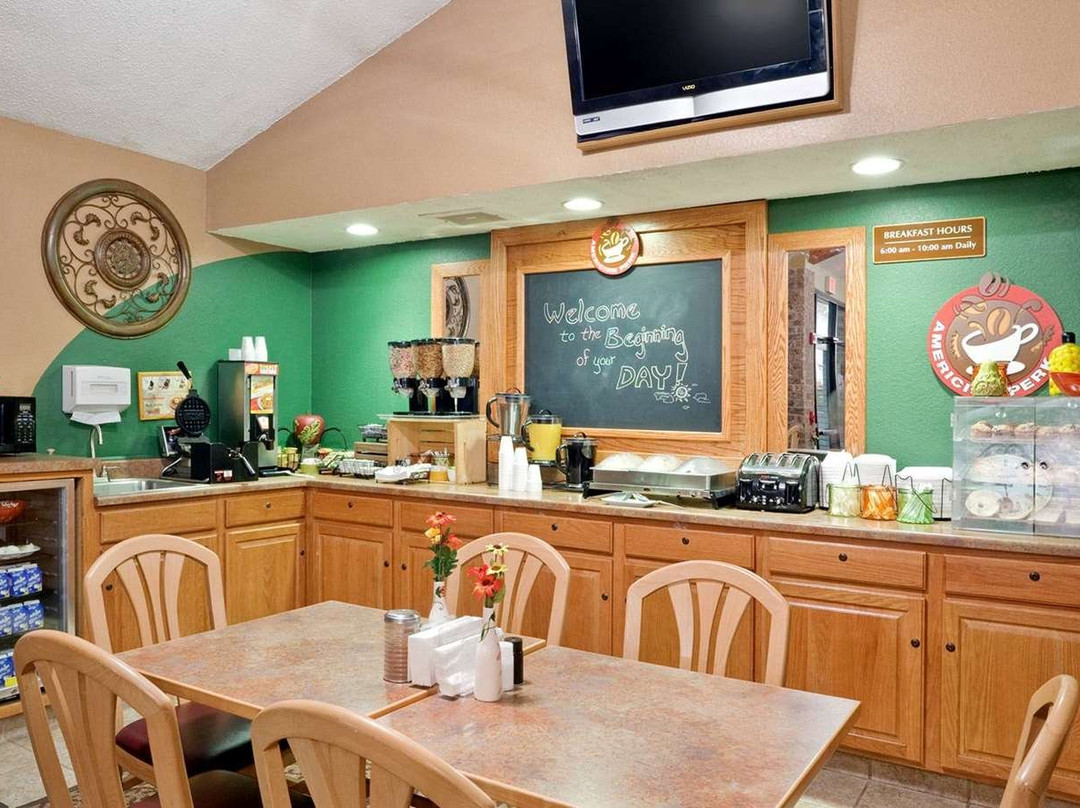 AmericInn by Wyndham Princeton IL主图