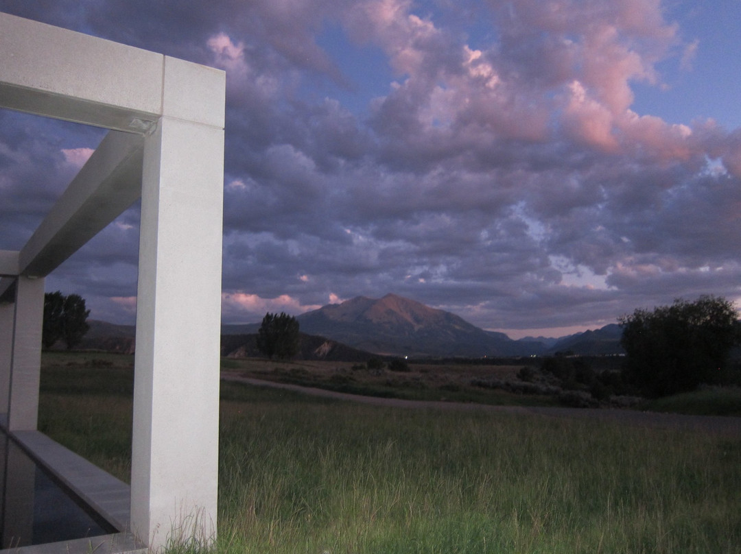 Powers Art Center-卡本代尔必去景点