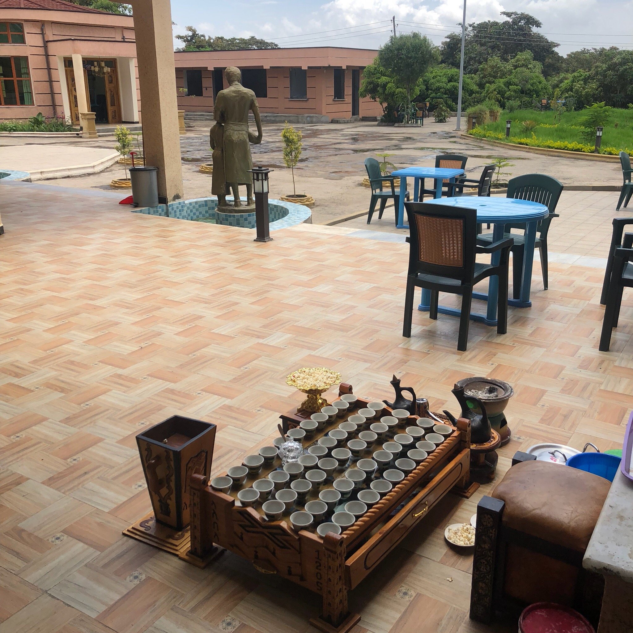 Raya Grand Resort Hotel-官方