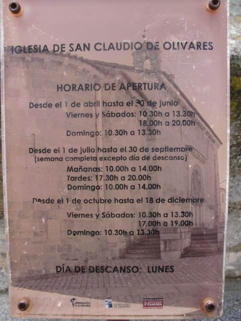 Iglesia de San Claudio de Olivares.景点图片