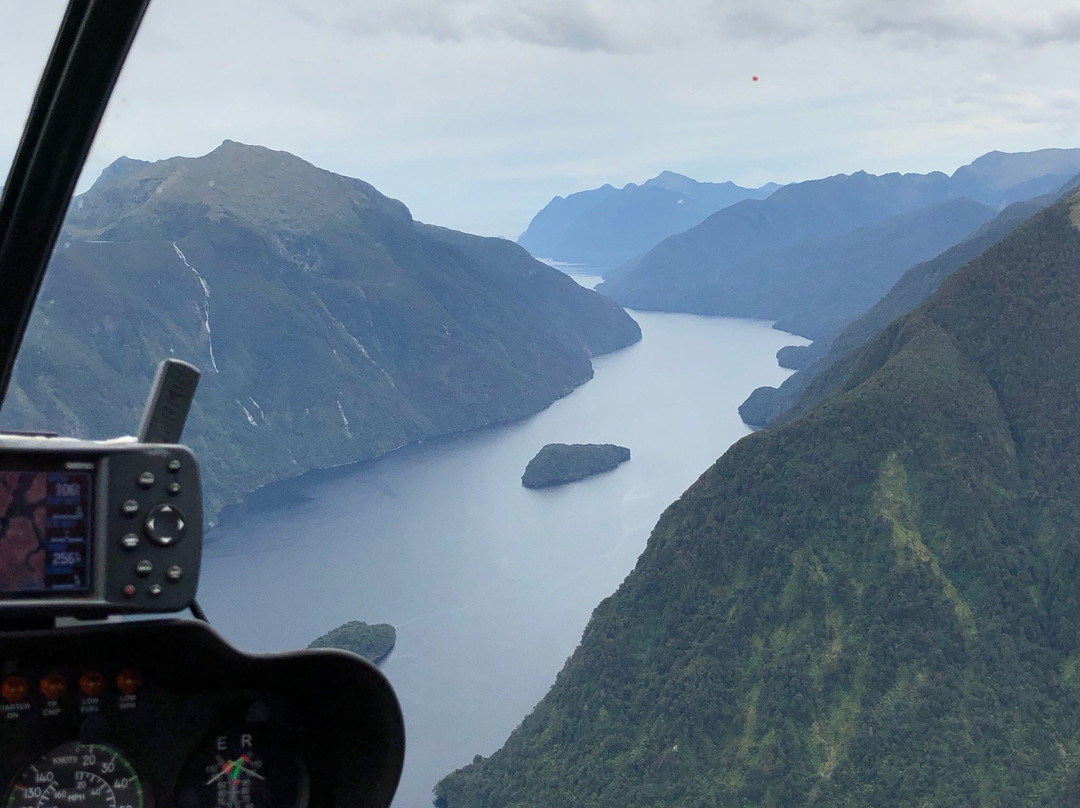 Te Anau Helicopter Services景点图片