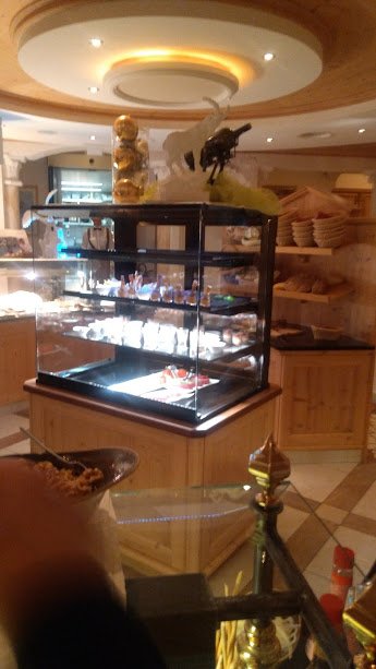 Alpvita Piz Tasna-餐饮