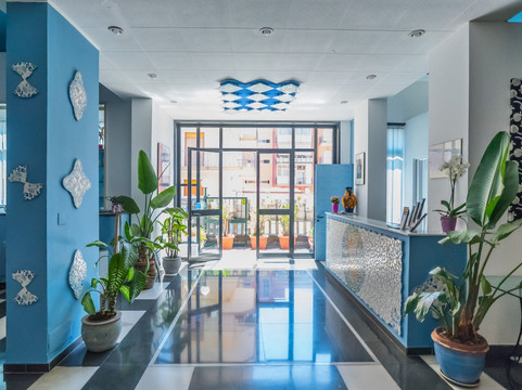 金字塔酒店主图