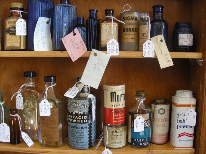 Antiques Bottles Collectables Shop