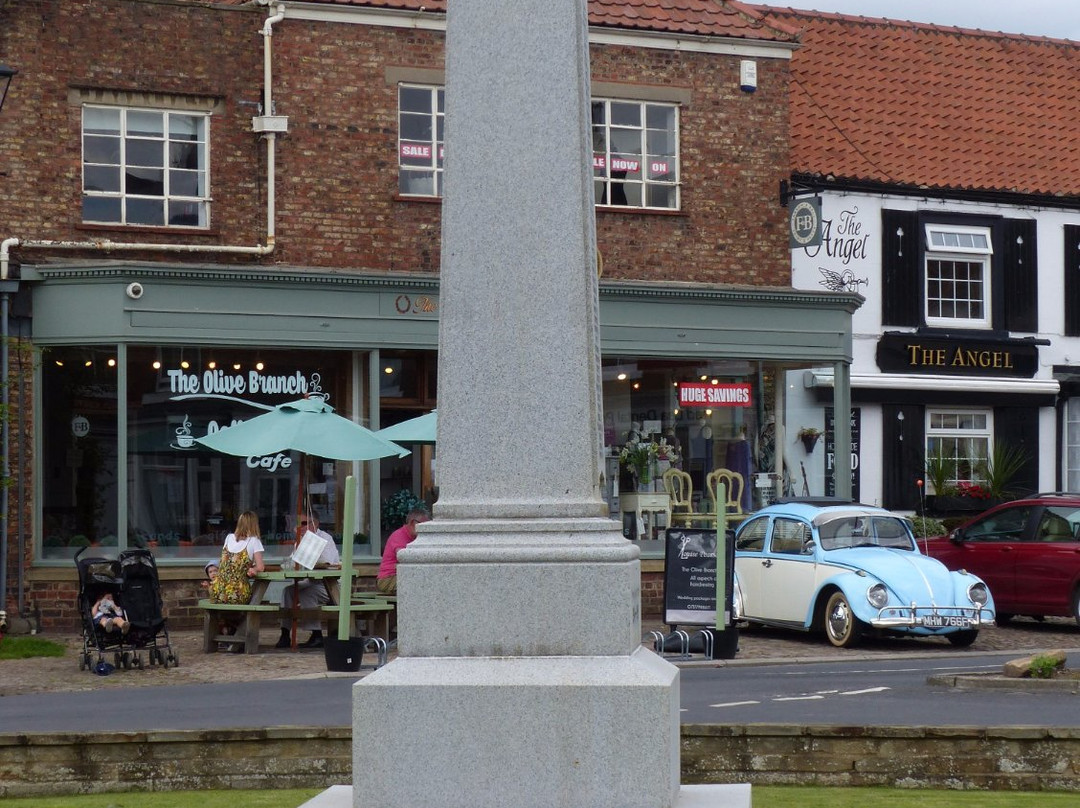 The Easingwold War Memorial景点图片