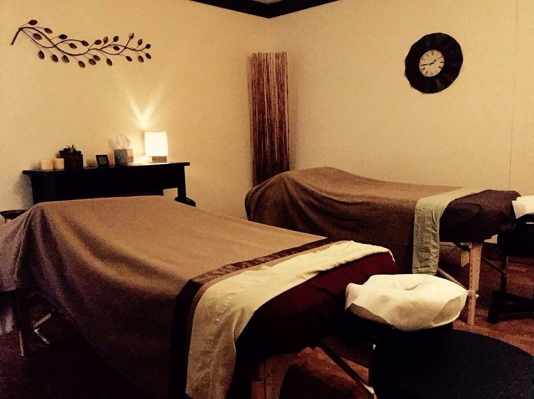 Cure Touch Massage Therapy景点图片