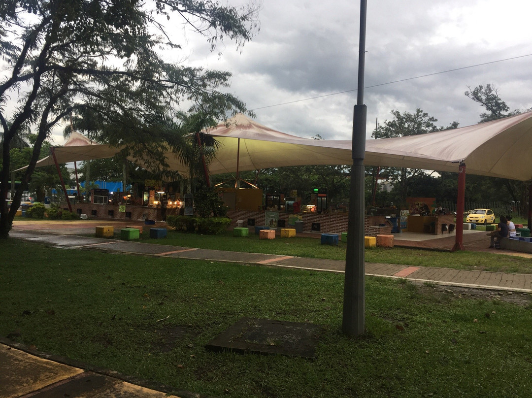 Parque de Los fundadores-比亚维森西奥必去景点