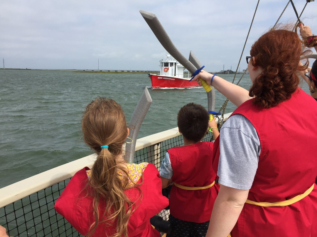 Pirate Ship Adventures of Chincoteague-钦科蒂格岛必去景点