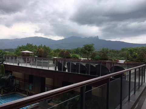 海南七仙岭龙湾珺唐酒店主图