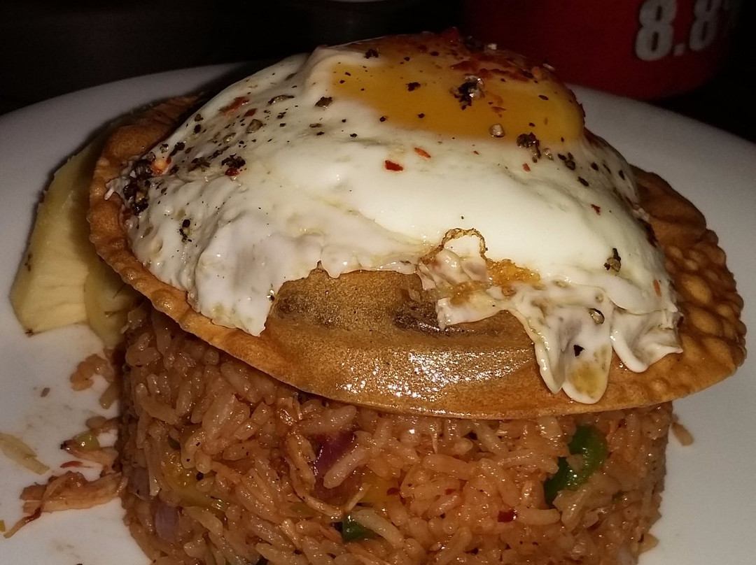 Bee Beach Family Restaurant