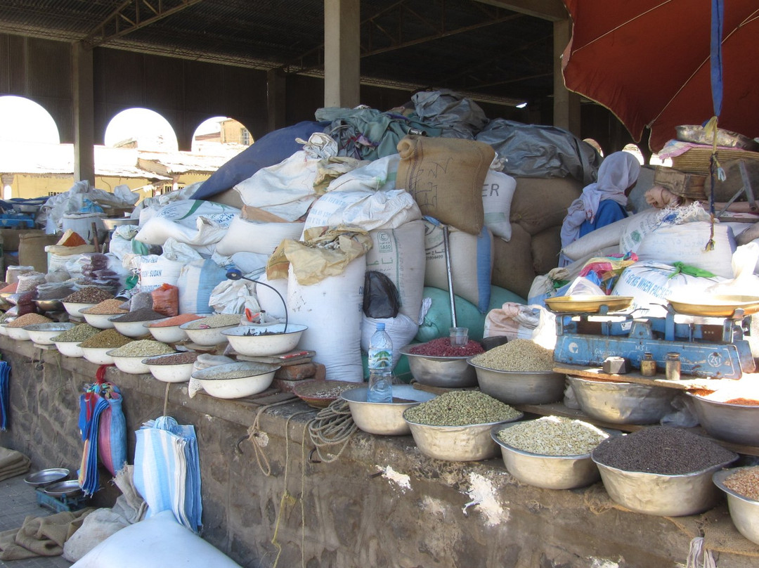 Grain and Vegetable Market-阿斯玛拉必去景点