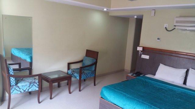 丽晶棕榈酒店主图