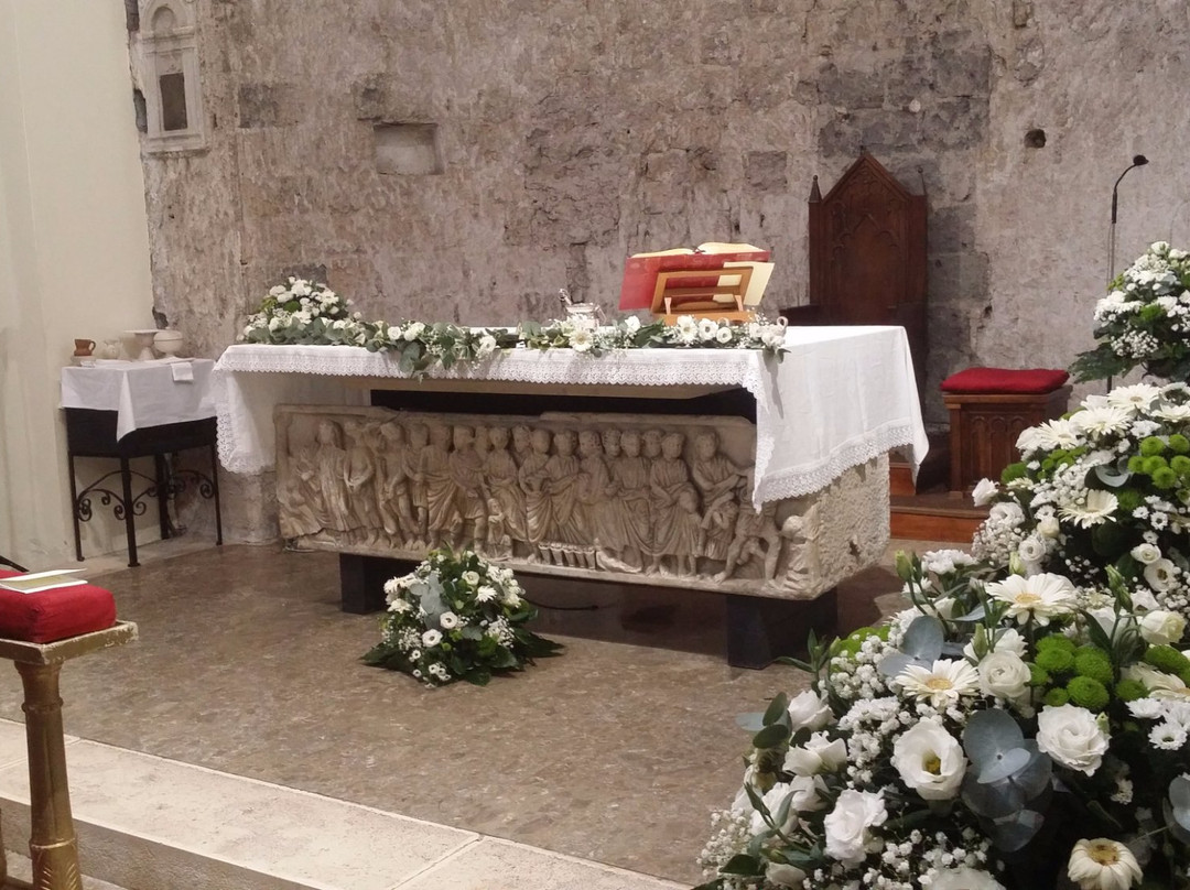 Chiesa dei Santi Rufo e Carponio景点图片