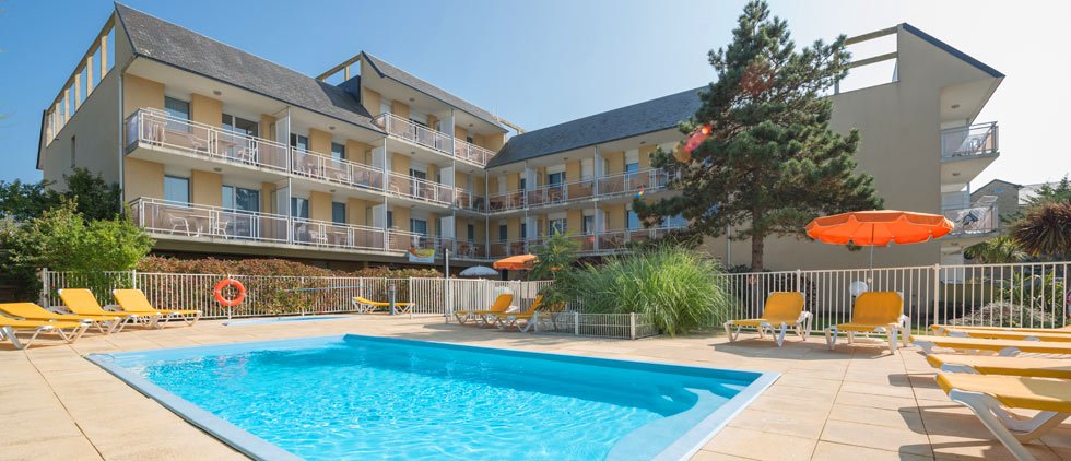 Maeva Residence Ker Avel-泳池
