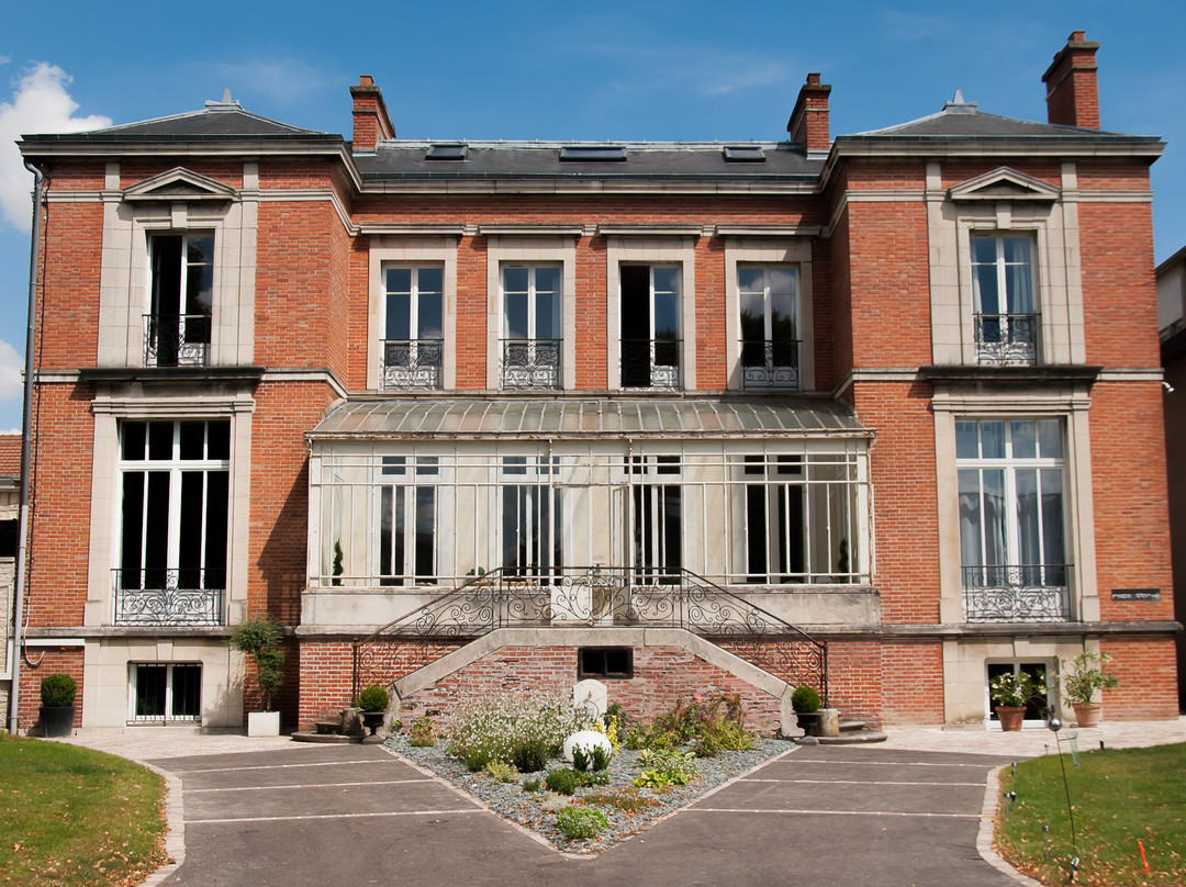Saint-Parres-aux-Tertres旅游攻略图片