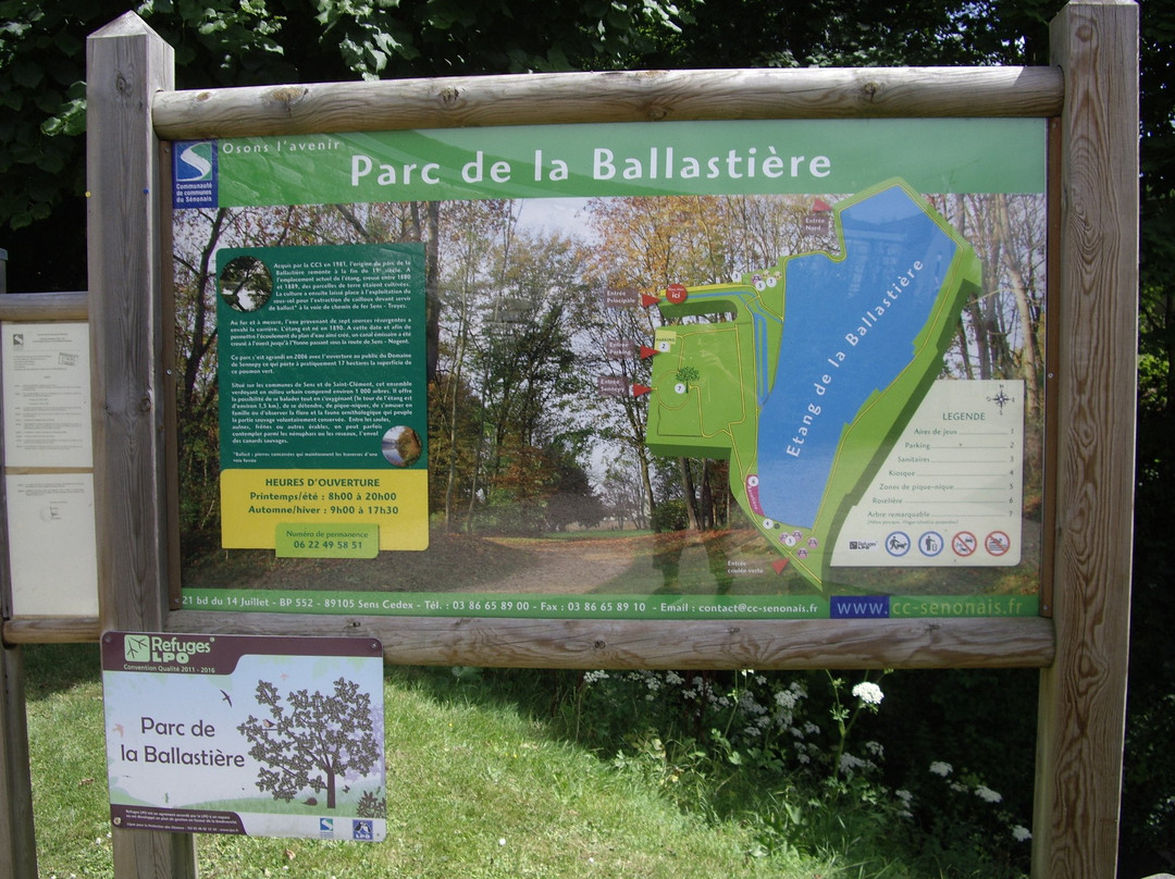 Parc de la Ballastière景点图片