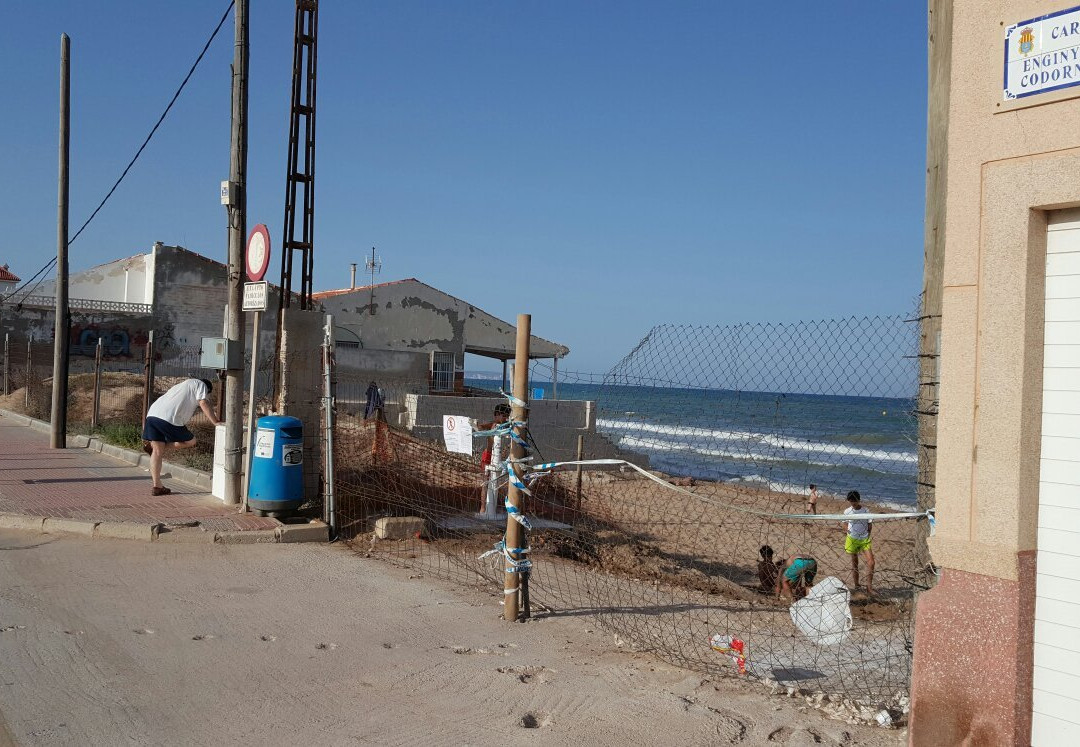 Playa de La Babilonia景点图片