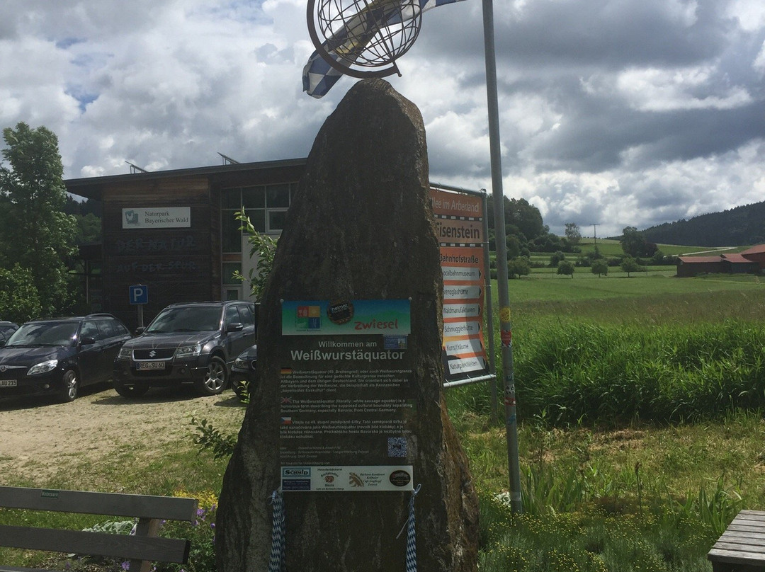 Weißwurstäquator Denkmal-Zwiesel必去景点