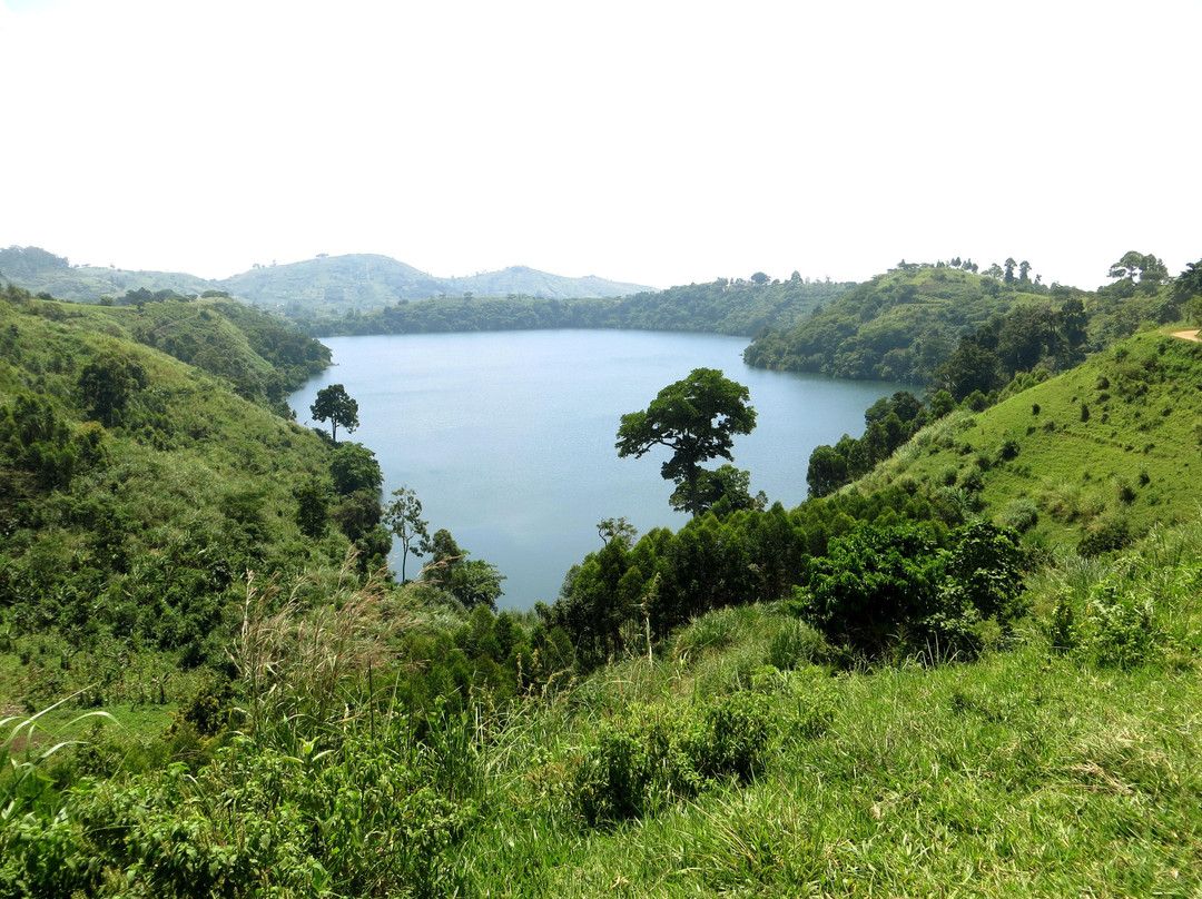 Uganda Crater Lakes Tours-Fort Portal必去景点
