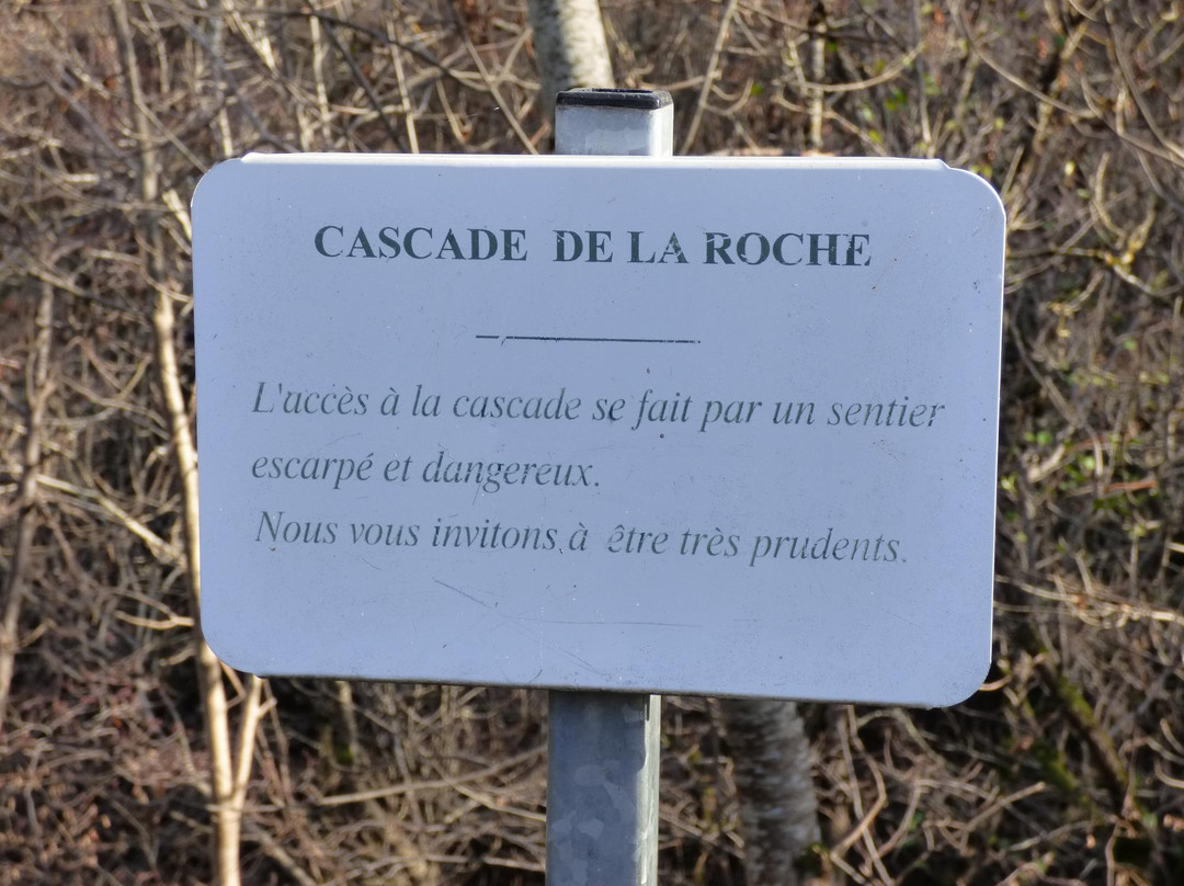 Cascade du pont de la Roche-Cheylade必去景点