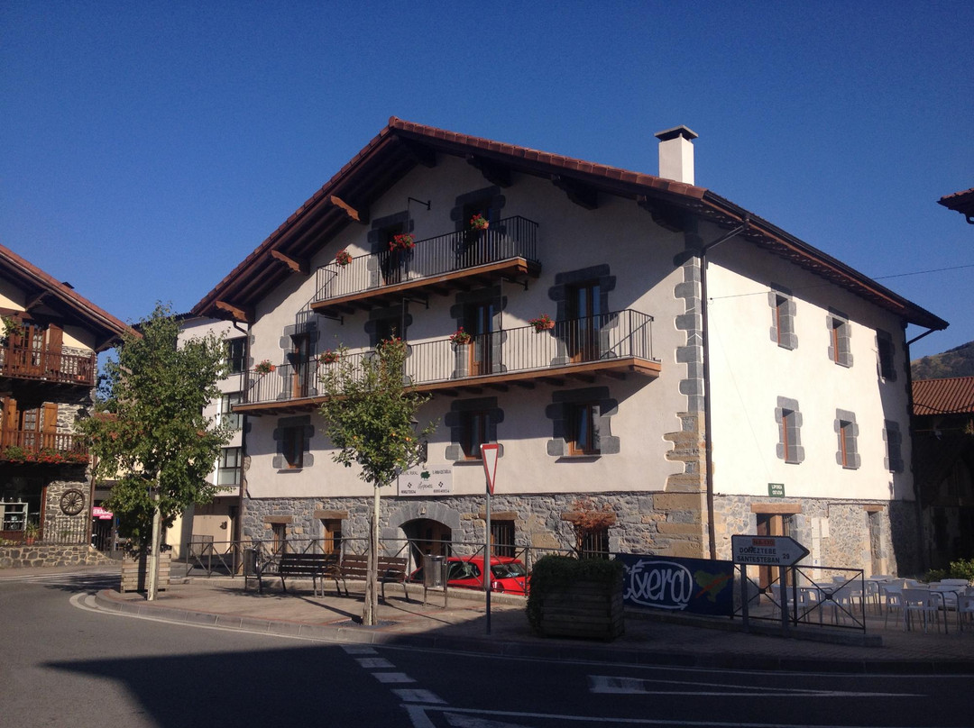 Hostal-Cicloturismo Lopenea
