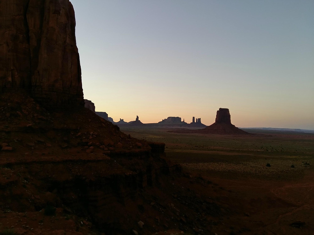 Homeland Tours-纪念碑公园必去景点