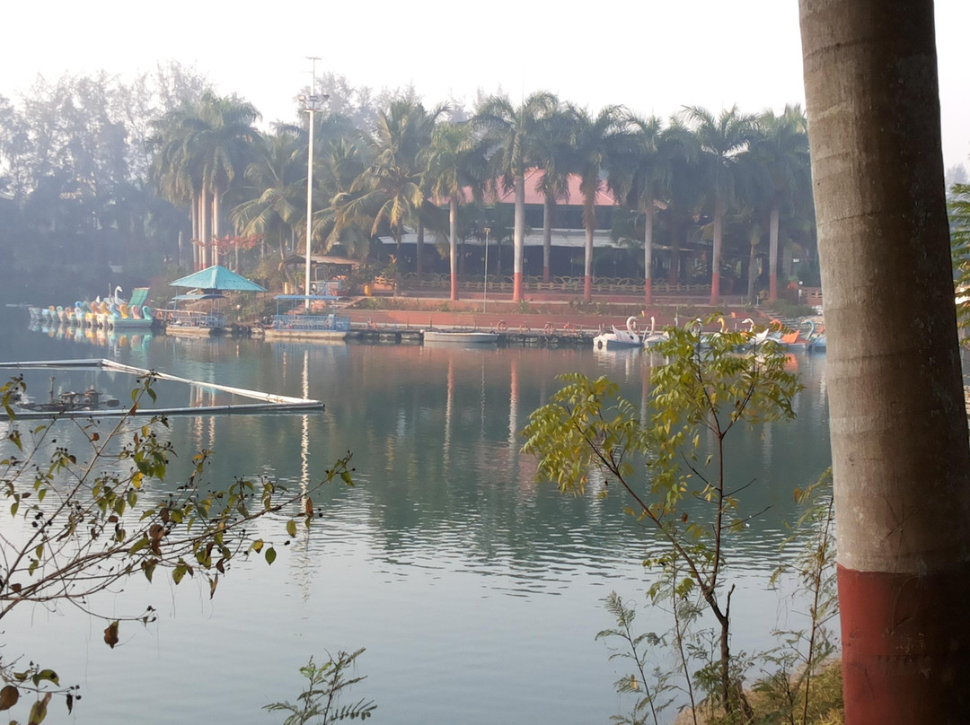 Kadaiya Lake Garden-达曼必去景点