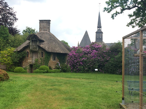 探索Saint-Symphorien-des-Monts