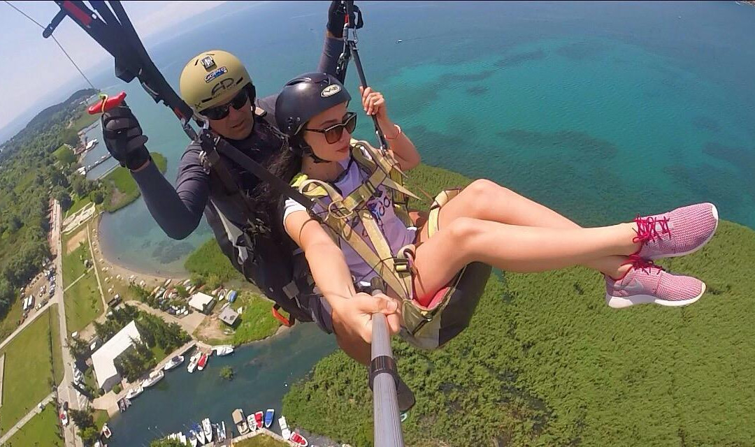 Paragliding Tandem Flights景点图片