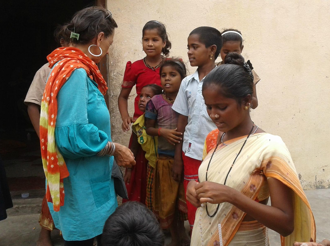 Villupuram Bead Making Village景点图片