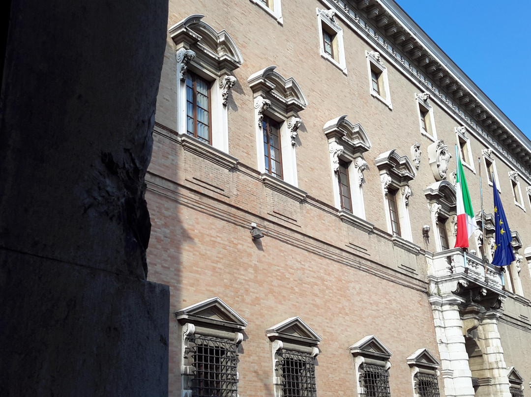 Palazzo Paulucci-弗利必去景点