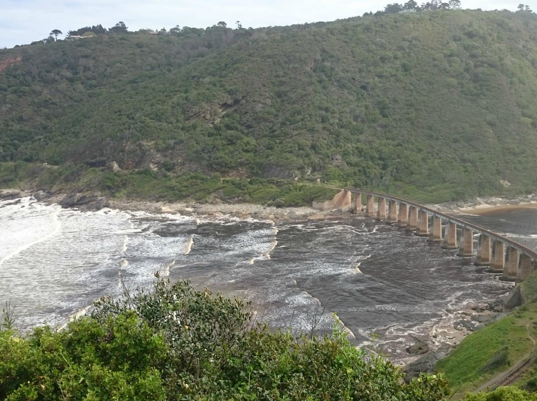 Johnny's Airport Shuttle-克尼斯纳必去景点