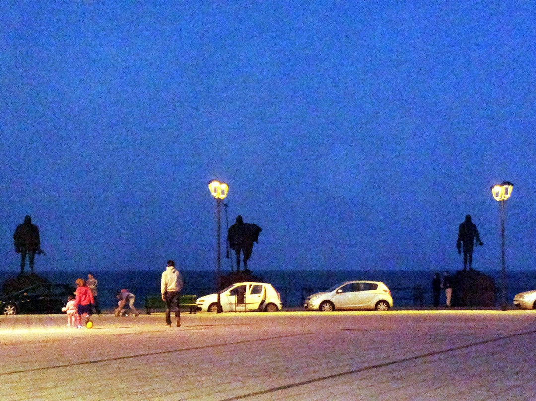 Plaza de Patrona de Canarias景点图片