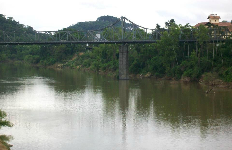 Ponte Aldo Pereira de Andrade-Blumenau必去景点