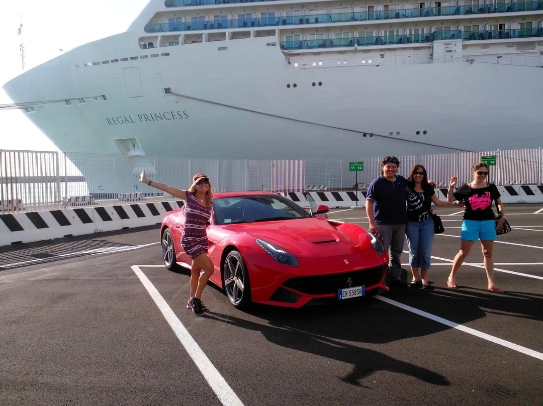 Enzo Dellaria Private Tours & Transfers景点图片