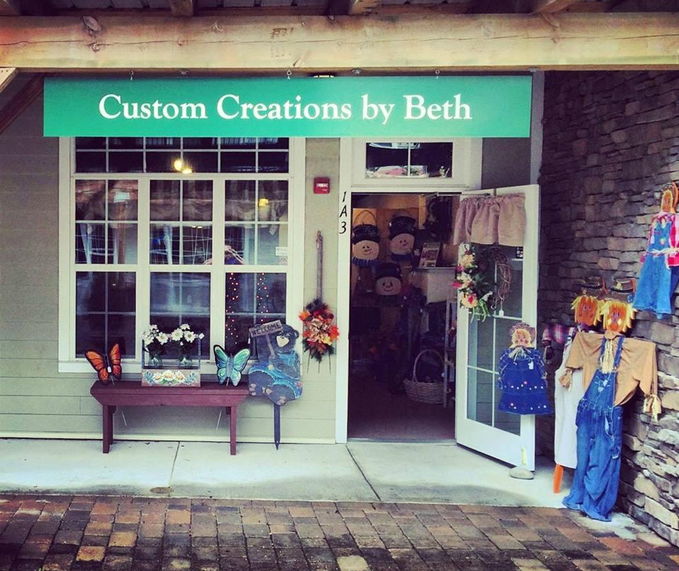 Custom Creations By Beth-盖林柏格必去景点