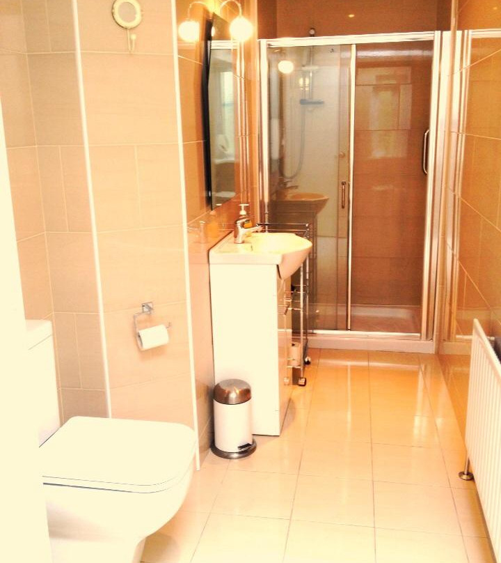 Clonmore House主图