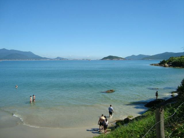 Praia da Pinheira景点图片