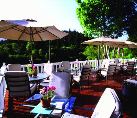 Village Inn & Restaurant主图