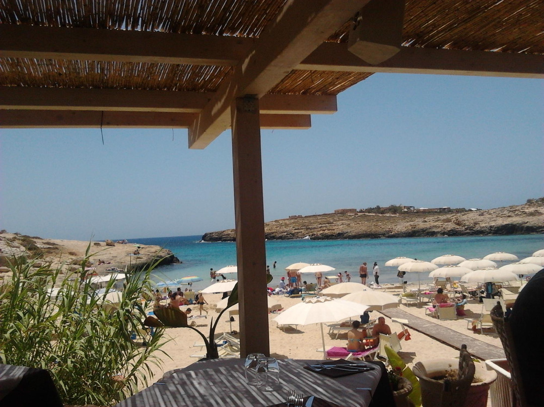Spiaggia Cala Croce-兰佩杜萨必去景点