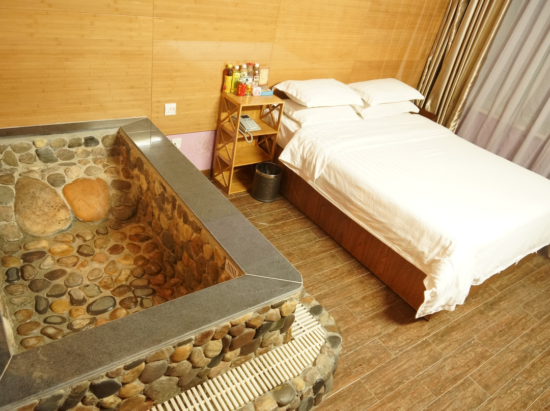 乐雪假日温泉酒店主图