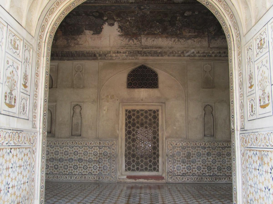 Itmad-ud-Daula-阿格拉必去景点