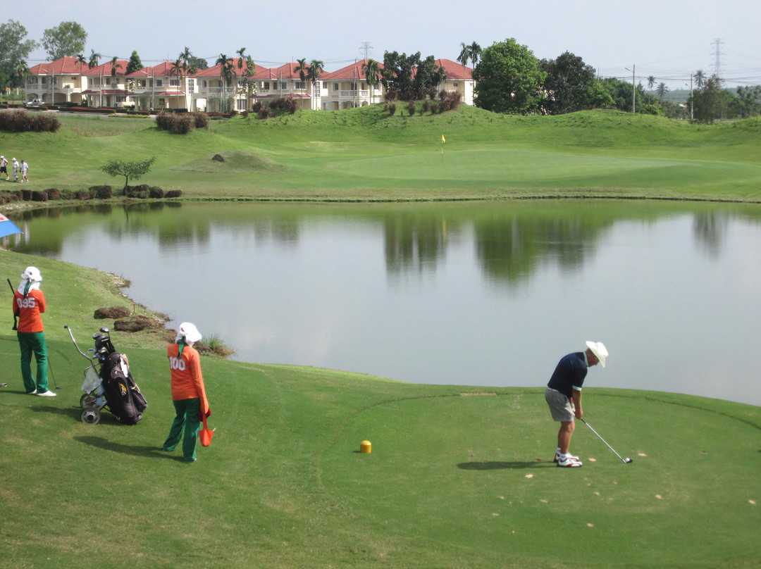 Pattana Golf Course-是拉差必去景点